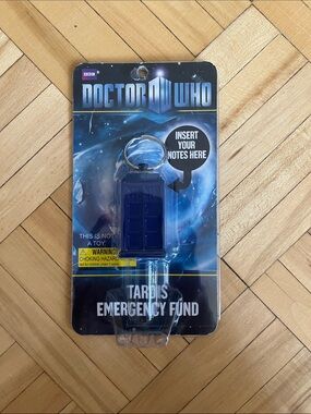 TARDIS Emergency Fund Keyring - Blue